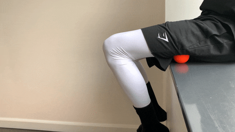 InphysioFR1 giphyupload exercices myofascial rouleau de massage GIF