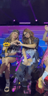 Mywalo GIF