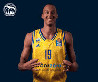 Basketball Louis GIF by ALBA BERLIN