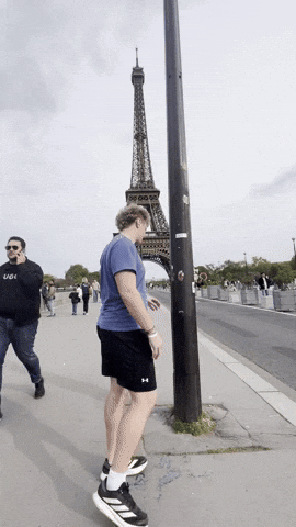 Twea GIF