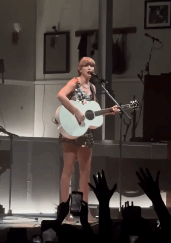 Taylor Swift Plays Antihero At The 1975 Concert