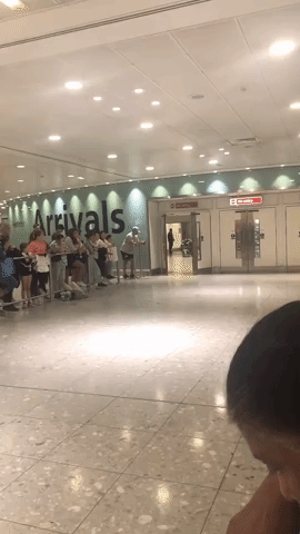 Fans Wait in Vain to Greet Lionesses at Heathrow