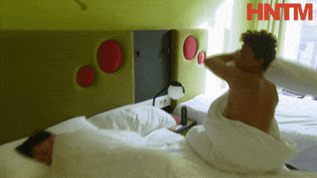 Wake Up Reaction GIF by RTL
