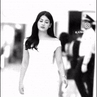 chipsnbananas omw catwalk otw im coming GIF