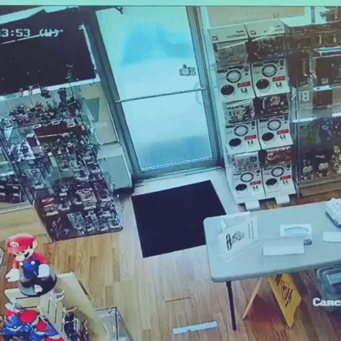 Alabama Store Says Customer Kicked Table Over in Mask Dispute
