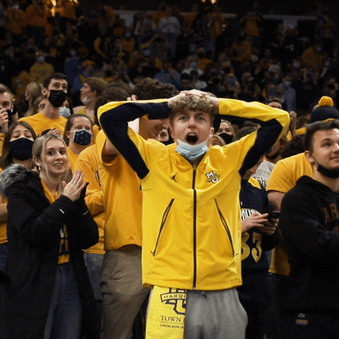 College Basketball Reaction GIF by Marquette Athletics