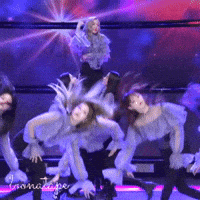 Loona Gowon GIF