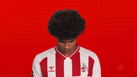 Football Look Up GIF by Bundesliga