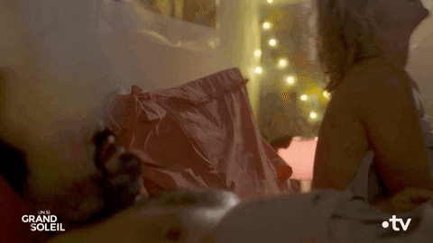 Giphy - Couple Gary GIF by Un si grand soleil