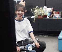 Wendy Wealive GIF