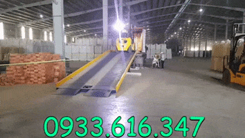 Rút Hàng Container Cafe GIF