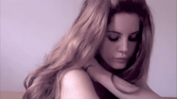 Lana Del Rey GIF