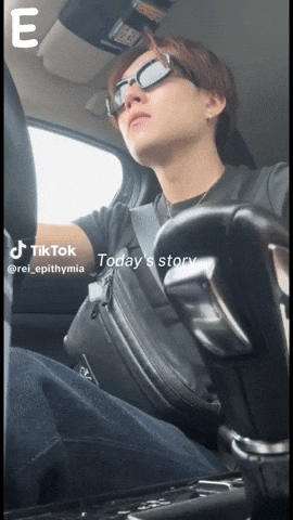 E Rei GIF