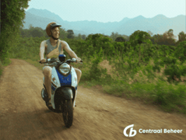 Thailand Scooter GIF by Centraal Beheer