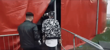 200.gif?cid=fc005b084a0950bbbbeb322fbdcafa631c3ebfd869a5084b&rid=200.gif&ct=g