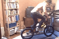 Guys Pants Fall Down On Treadmill GIF - Guys Pants Fall Down On Treadmill -  Discover & Share GIFs