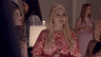 Abigail Breslin Smile GIF by ScreamQueens