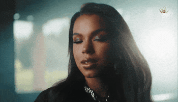 Sandra GIF