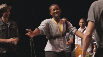 200.gif?cid=fc005b0879177db6fa5ddfa0bf20d3dbd6c5cd6724278ddd&rid=200.gif&ct=g