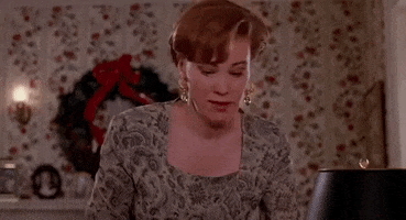 Macaulay Culkin Catherine Ohara GIF