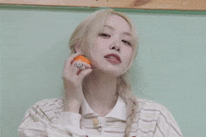 Billlie GIF