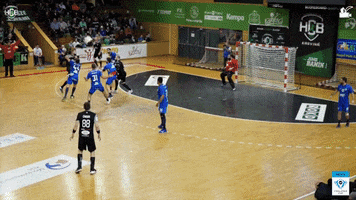 200.gif?cid=fc005b08b1af97a27cfb901ee6346576ca73fd25b35177c1&rid=200.gif&ct=g