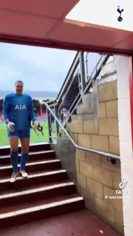 Lize Kop GIF