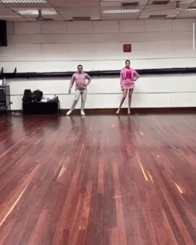giphy.gif?cid=2154d3d78d488ffec84ae76727