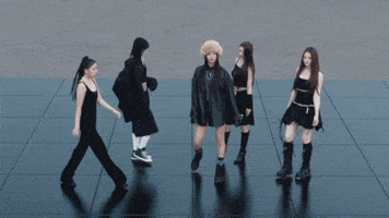 Meow Anna GIF by MEOVV